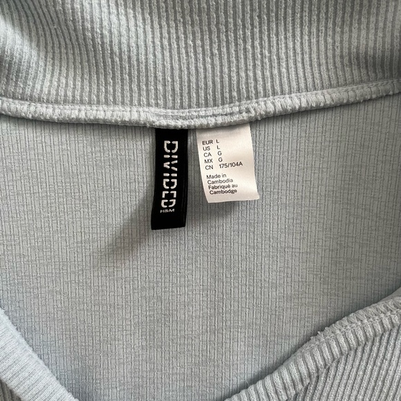 blue longs sleeve - Picture 3 of 3